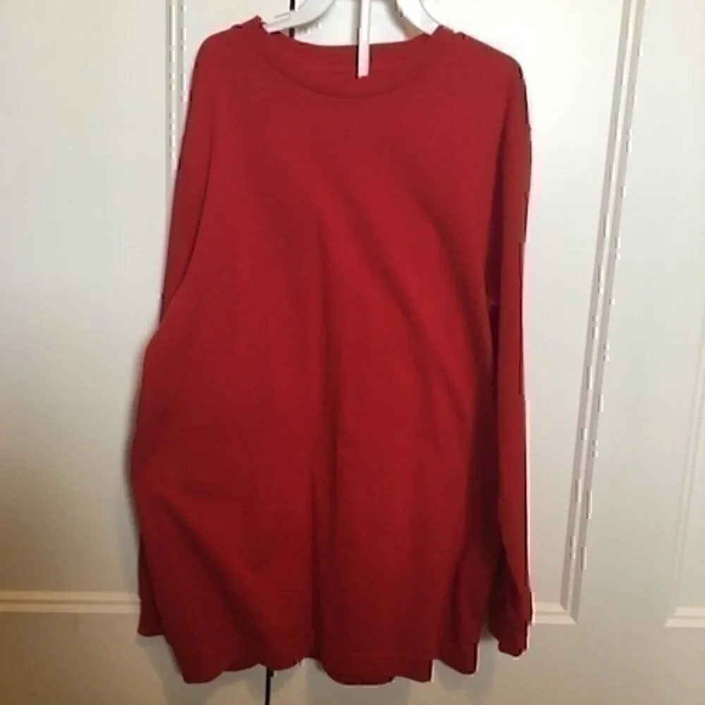 Boys size large 10/12 red Old Navy long sleeved T shirt NWOT